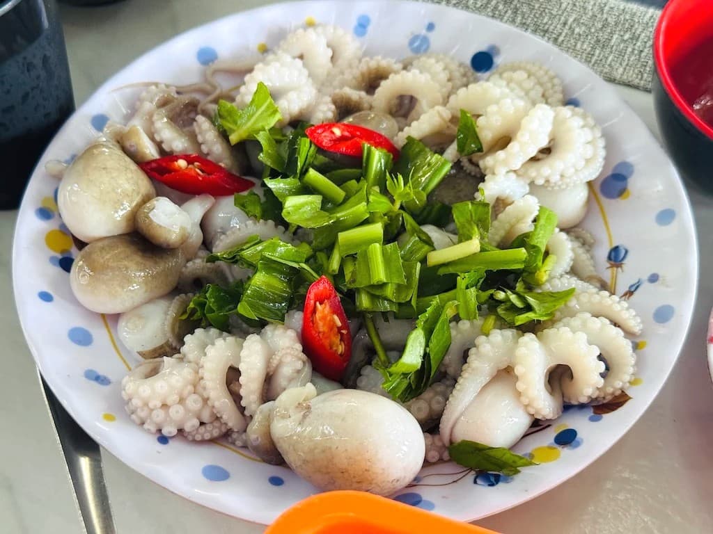 Lẩu bạch tuộc - Hòn Sơn - Kiên Giang