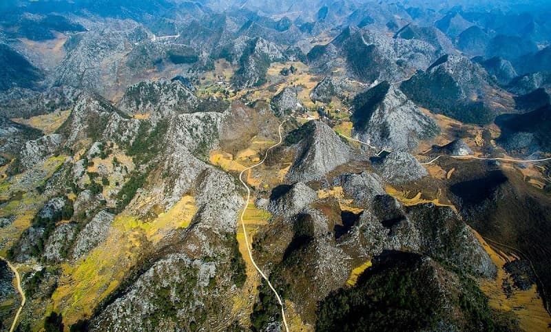 Cao Nguyên Đá Đồng Văn nhìn từ trên cao Du lịch Hà Giang - Cao nguyên đá Đồng Văn nhìn từ trên cao