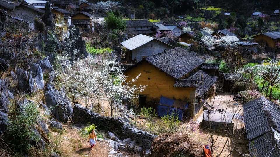 Những ngôi làng ở vùng xa xôi hẻo lánh ở Hà Giang Du lịch Hà Giang - Những ngôi làng ở vùng xa xôi hẻo lánh ở Hà Giang