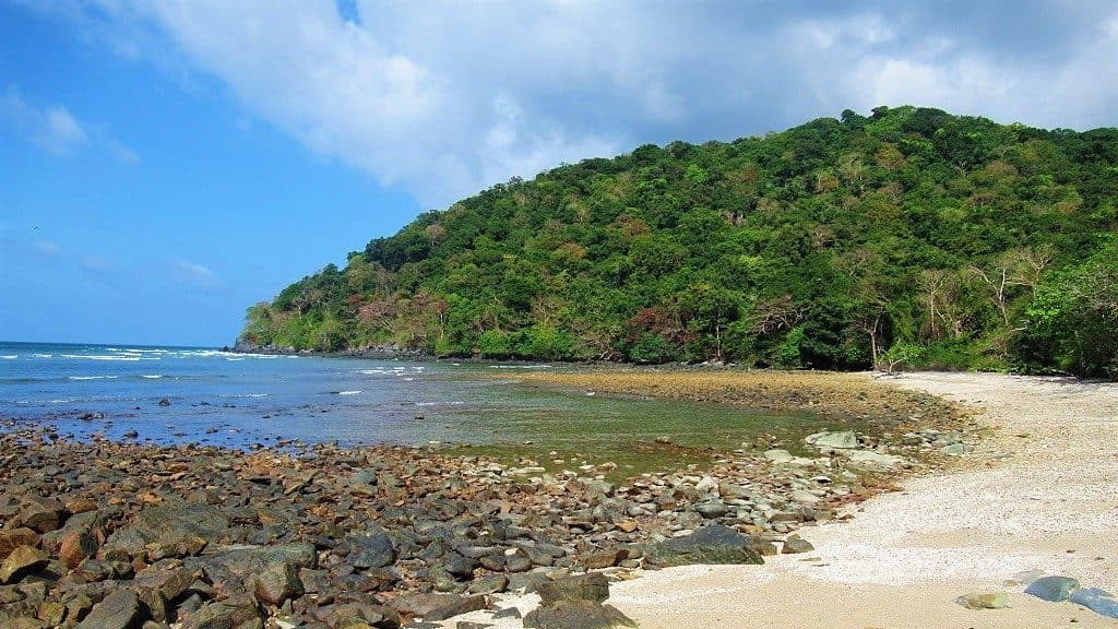 Bãi Đất Thắm, Côn Đảo, Việt Nam Du lịch Côn Đảo - Những bãi biển đẹp nhất, Bãi Đất Thắm