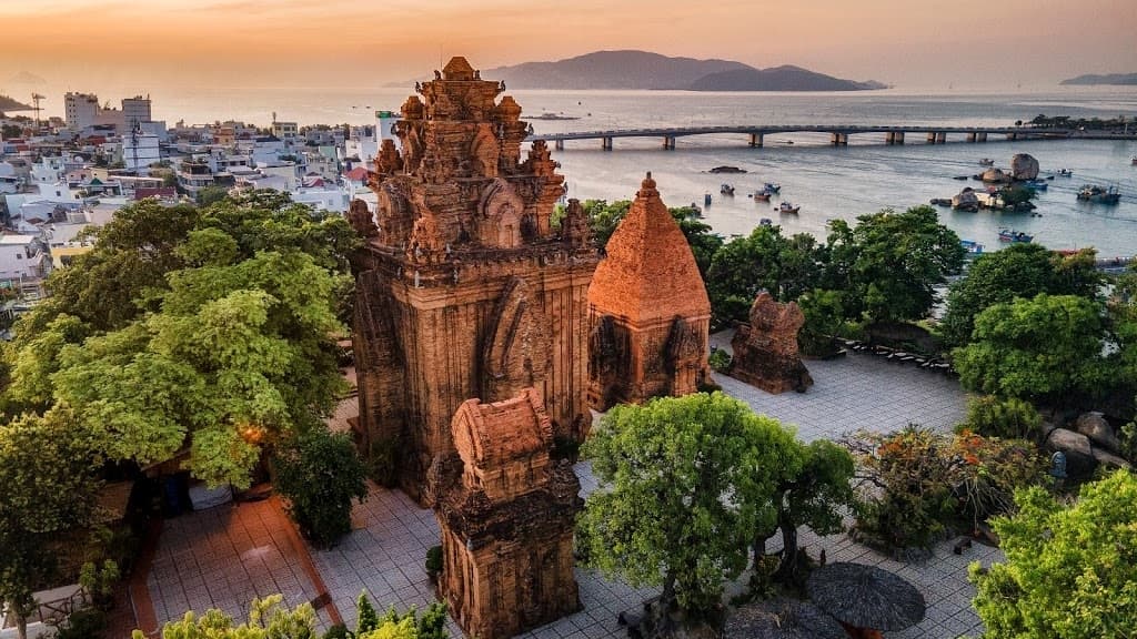 Tháp Bà Po Nagar - Nha Trang Du lịch Nha Trang - Tháp Bà Po Nagar