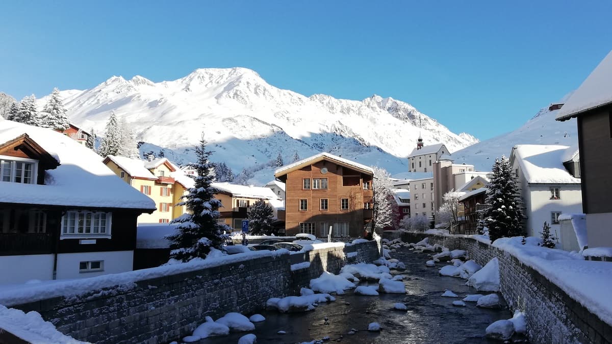 Andermatt - Thụy Sĩ 10 ngôi làng đẹp nhất Thụy Sĩ - Andermatt