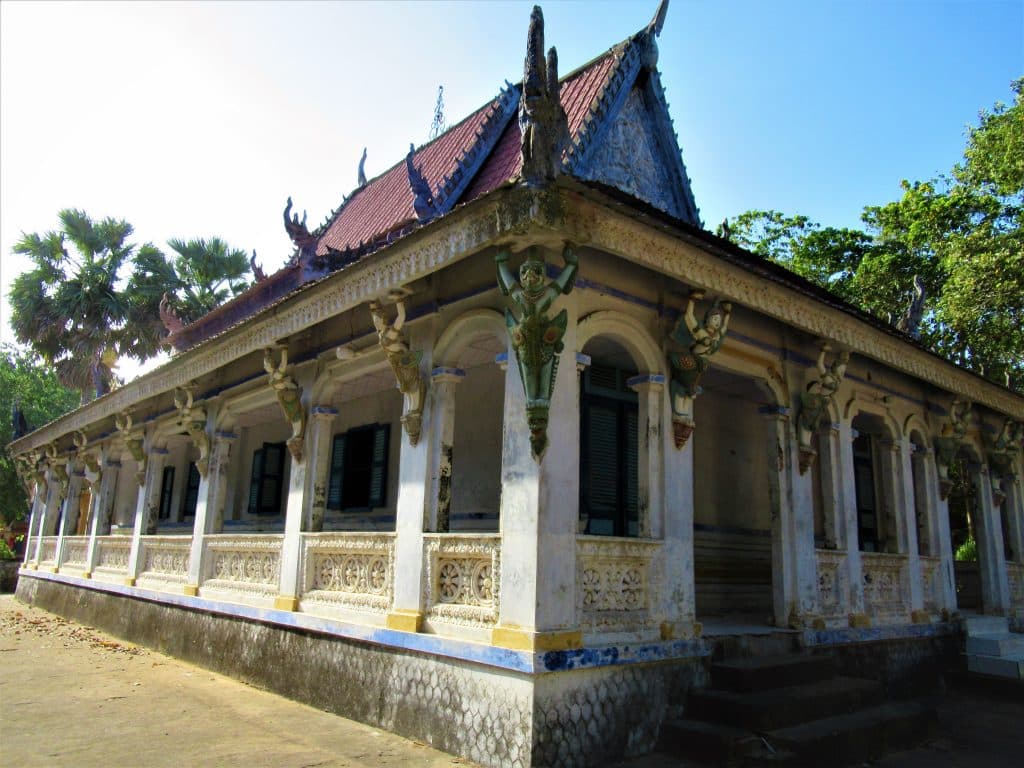 Du lịch Trà Vinh tự túc - khám phá chùa Khmer Du lịch Trà Vinh tự túc - khám phá chùa Khmer