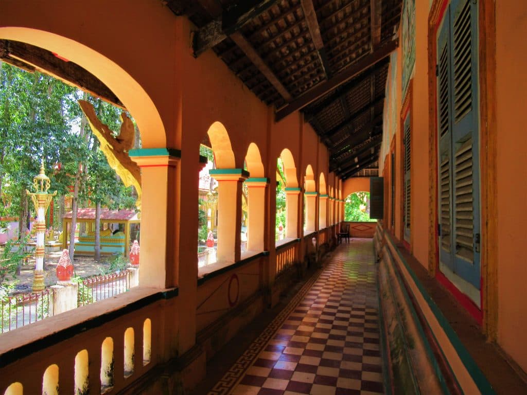 Du lịch Trà Vinh tự túc - khám phá chùa Khmer Du lịch Trà Vinh tự túc - khám phá chùa Khmer