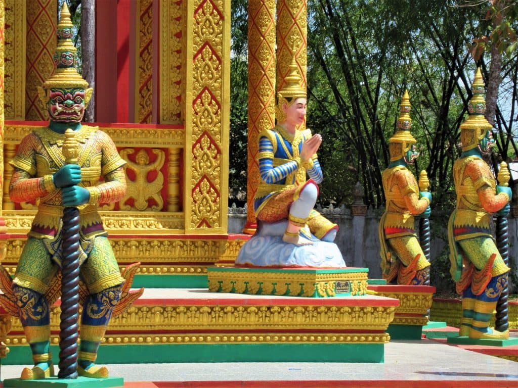 Du lịch Trà Vinh tự túc - khám phá chùa Khmer Du lịch Trà Vinh tự túc - khám phá chùa Khmer