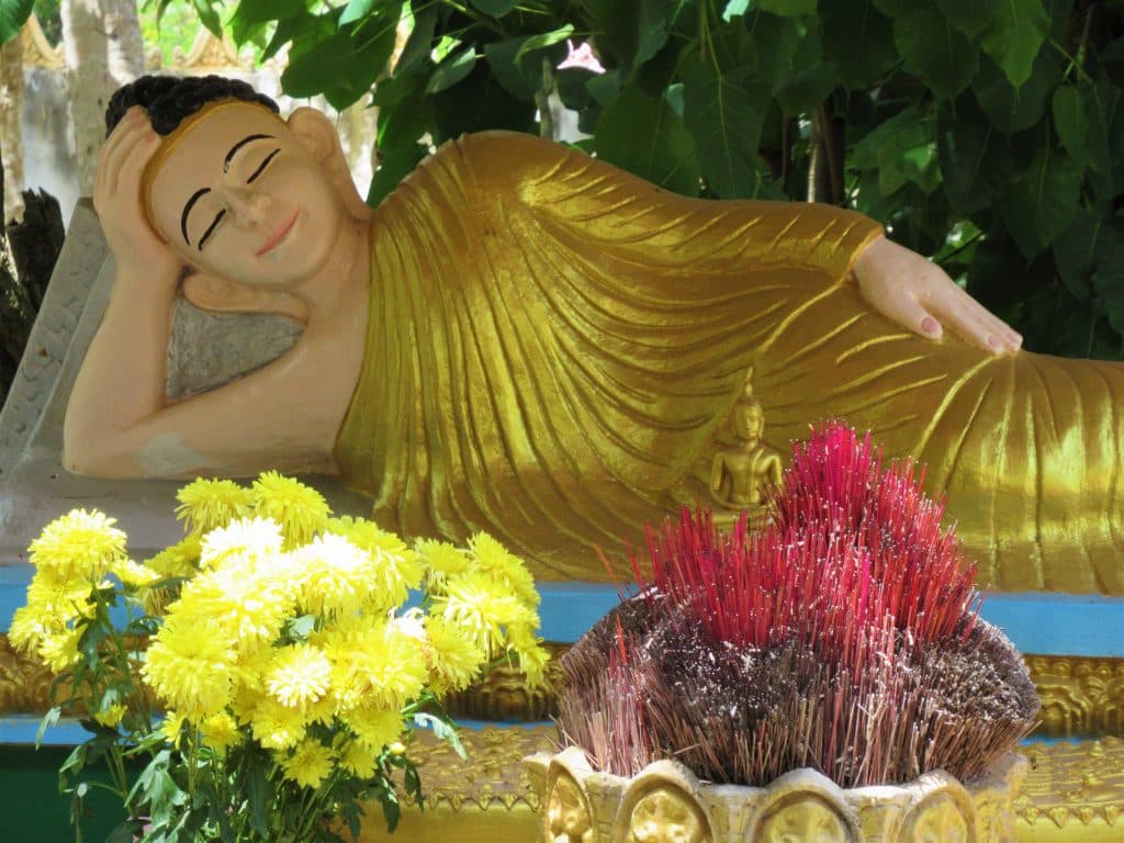 Du lịch Trà Vinh tự túc - khám phá chùa Khmer Du lịch Trà Vinh tự túc - khám phá chùa Khmer