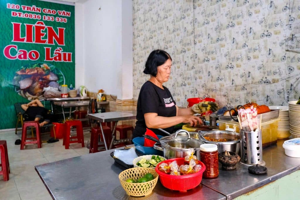 Kinh nghiệm du lịch Hội An - Quán ăn ngon ở Hội An - Cao lầu cô Liên
