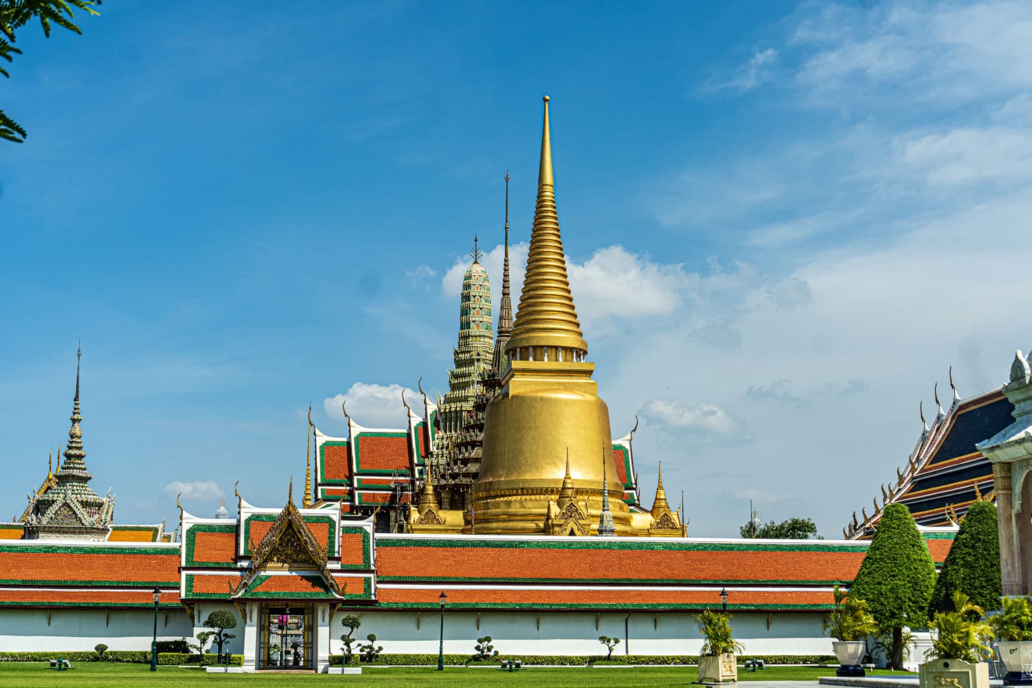 Kinh nghiệm du lịch Bangkok tự túc 3-5 ngày - Cung điện Hoàng Gia