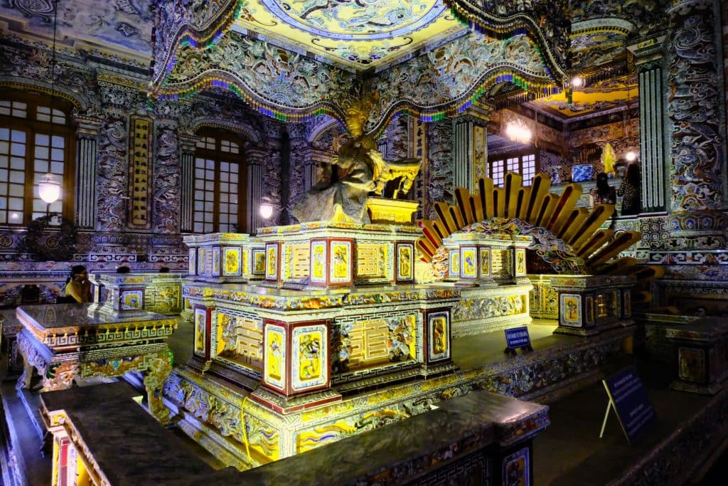 Tombeau de l'empereur Khải Dinh, Hue, Vietnam