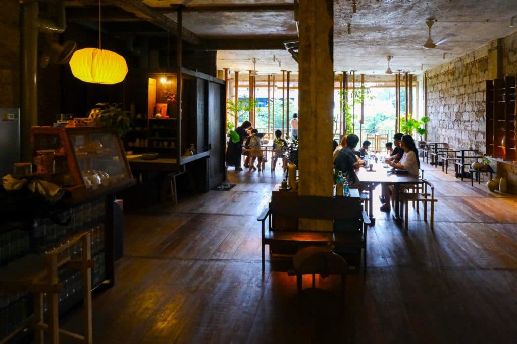 Cafe Apartment in Saigon, 42 Nguyen Hue, Ho Chi Minh, Vietnam