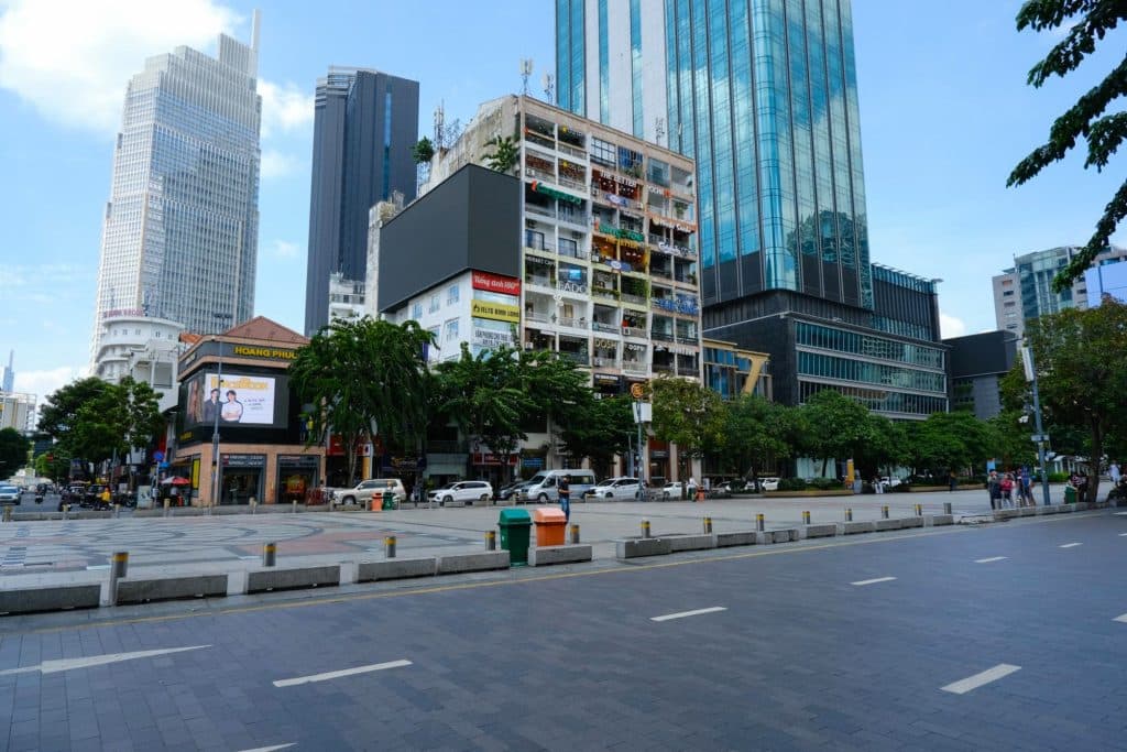 Cafe Apartment in Saigon, 42 Nguyen Hue, Ho Chi Minh, Vietnam