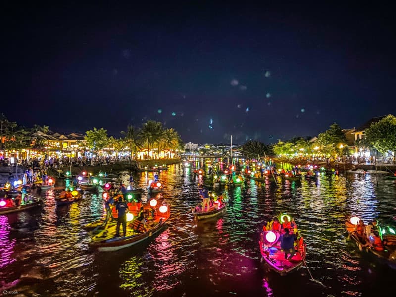 Hoi An Travel Guide - River Cruise