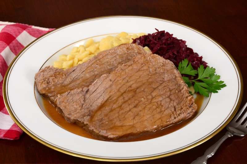Những món ăn ngon của Đức - Sauerbraten - Thịt nướng chua