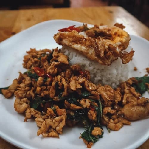 Quán ăn ngon ở Bangkok - Aunt Paad Phad Kaphrao