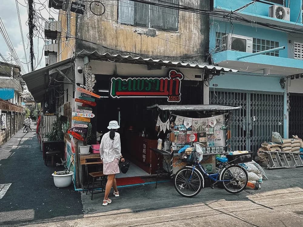 Quán ăn ngon ở Bangkok - Original Pad Kra Pao 1993