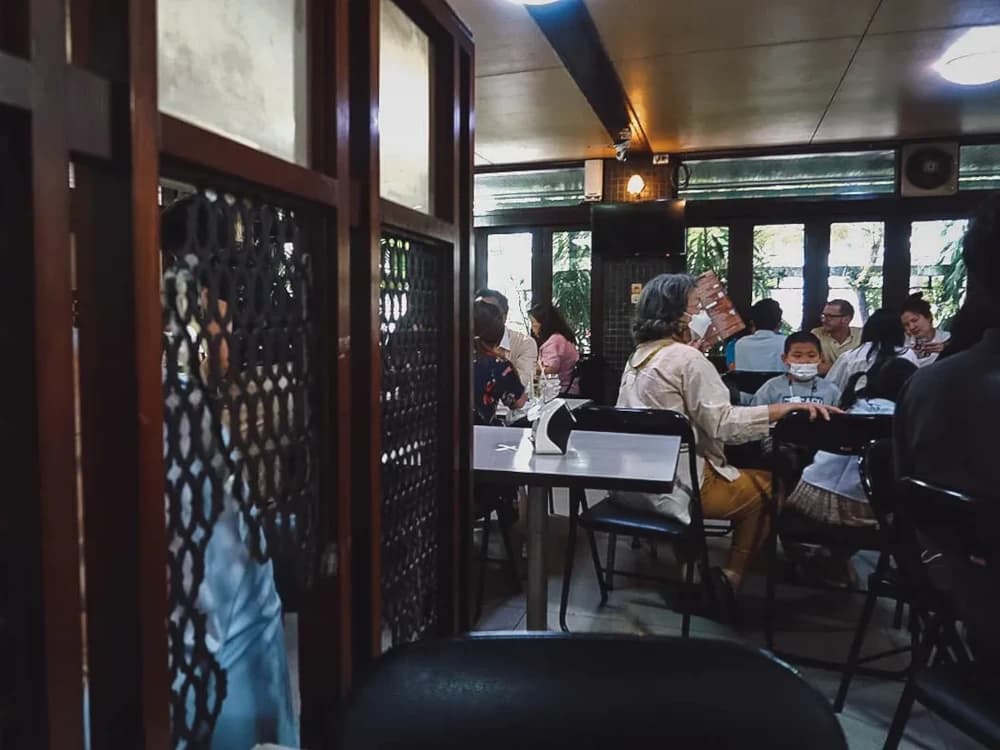 Quán ăn ngon ở Bangkok - Madam Somtum