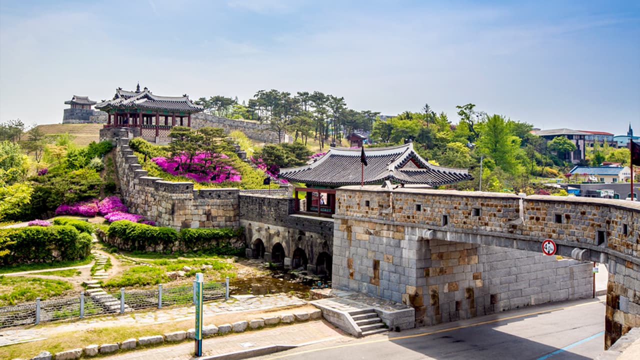 Thành phố pháo đài lịch sử Suwon