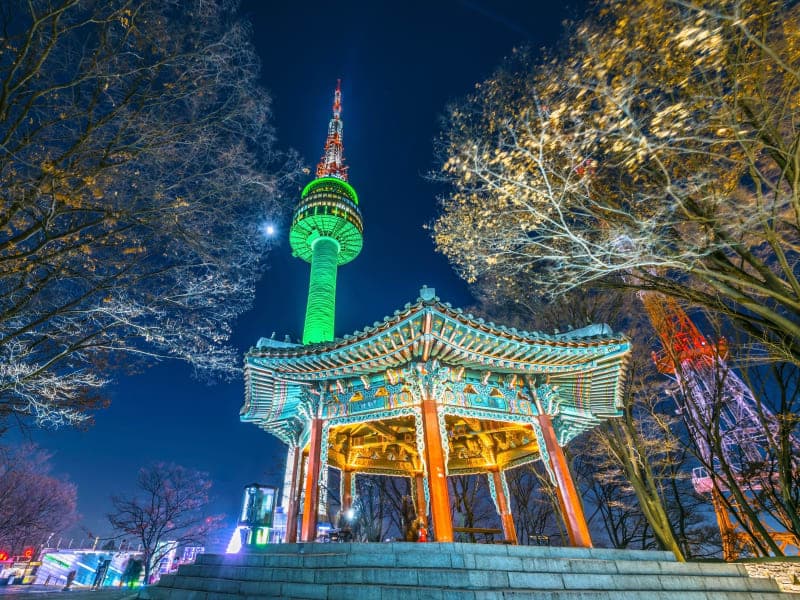 Du lịch Hàn Quốc tự túc - Tháp Namsan là địa danh không thể bỏ qua ở Seoul
