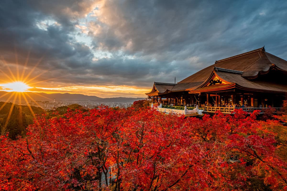 Lịch trình ngắm lá mùa thu Kyoto - Kiyomizu-dera mùa thu Đền Kiyomizu-dera mùa thu